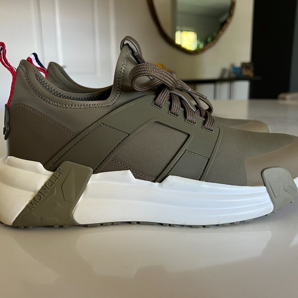Moncler Men's Lunarove Low Top Sneakers Olive 9 / 42 - Picture 2 of 9